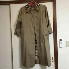 Burberry トレンチコート クリーニング済みのサムネイル