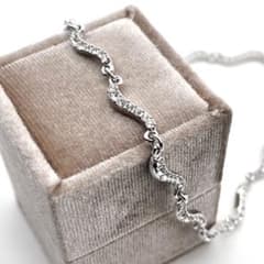 スワロフスキー ネックレス ウェーブ パヴェ クリアクリスタル 