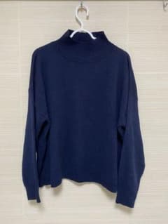 ハイネック　トップスのサムネイル