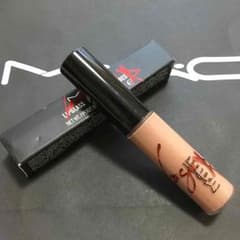《Cala様専用》MAC ビバグラム ガガ2 リップグロスのサムネイル