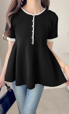 【美品】ペプラムニットトップス♡のサムネイル