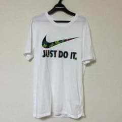 新作Tシャツのサムネイル