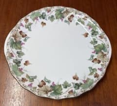 NARUMI CHINA 大皿25cm ぶどう柄と葉の装飾 金縁皿蔦模様のサムネイル
