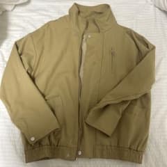 ベージュ スタンドカラー ブルゾン ジャケットのサムネイル