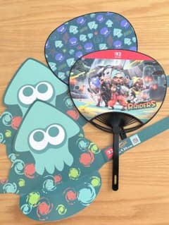 スプラトゥーン レイダース イカサンバイザー うちわ 2セットのサムネイル