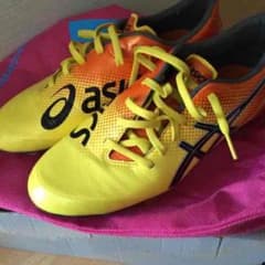 asics サッカースパイク MENACEのサムネイル
