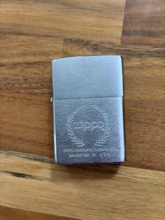 ZIPPO ジッポ　月桂樹　2002年製　USA製　オイルライター　ラのサムネイル