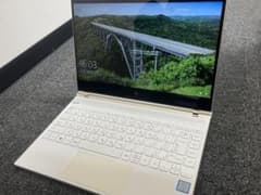 HP Spectre 13-af018TU 美品 薄型ノートPCのサムネイル