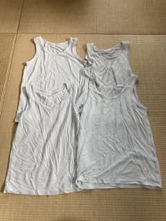 UNIQLOエアリズム肌着４枚セットのサムネイル