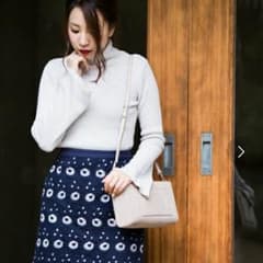 マーキュリー大人気今期トップスのサムネイル