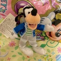 グーフィー ミート&スマイル ぬいぐるみバッジのサムネイル