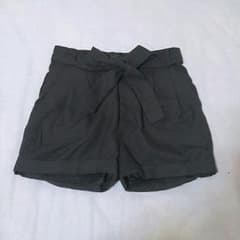 ショートパンツのサムネイル
