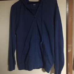 UNIQLOパーカー《値下げしました》のサムネイル
