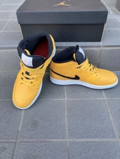 Air Jordan mid yellow 25cmのサムネイル