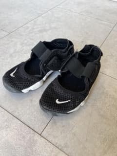 NIKE エアリフト キッズ スニーカー 18cm サンダル ナイキ - メルカリ