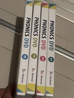 Benesse Worldwide Kids PHONICS DVD 1-4 - メルカリ