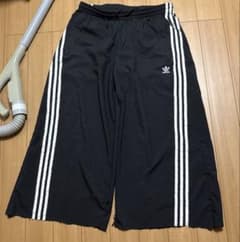 adidas ブラック ワイドパンツ ストライプのサムネイル