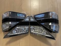 トヨタ ヴェルファイア 20系 純正テールランプ 左右4点セットのサムネイル