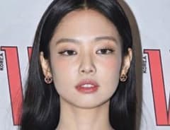 CHANEL ピアス 美品 22S leather CC earrings - メルカリ