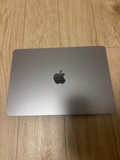 MacBook Air M2 16GBのサムネイル
