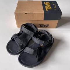 専用★最終値下げ☆人気★美品★Teva サンダル　ブラック　15cmのサムネイル