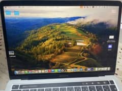 アールグレイさん専用MacBook Pro 2022 13インチ M2 16GBのサムネイル