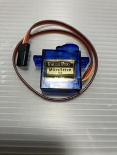 3 個のTower pro SG90マイクロサーボのサムネイル