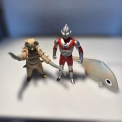 ウルトラマン フィギュアBANDAI3体のサムネイル