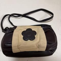 1度のみ使用の美品】マリークアント 茶色 ショルダーバッグ - メルカリ