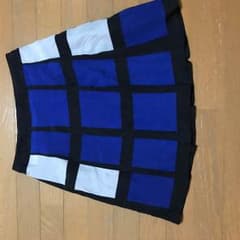 スカートのサムネイル