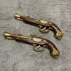 カリブの海賊　レプリカ銃2丁セット アンティーク調　ディズニーのサムネイル