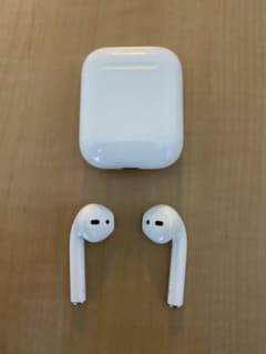 Apple AirPods アップル　第一世代のサムネイル