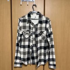 チェックボタンシャツ　メンズ　白黒　サイズMのサムネイル