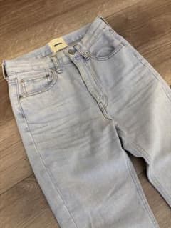 SHISHIKUIハイウエスト デニムパンツ 23のサムネイル