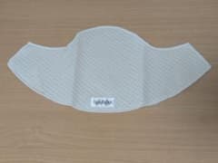ベビービョルン 正規品 ベビーキャリア用スタイ ホワイト1枚 【未使用】のサムネイル