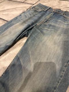 Levi's 514 デニム　アタリ　ヒゲ　ハチノス　縦落ち　ダメージ　フェードのサムネイル
