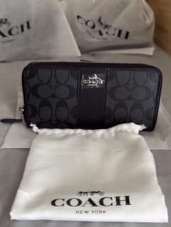 *NEW* COACH Accordion Zip Wallet Blackのサムネイル