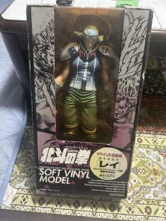 北斗の拳 レイ リペイント白髪版 40cmソフトビニール製フィギュアのサムネイル