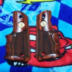 ガバメント グリップのサムネイル
