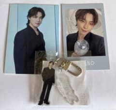 SEVENTEEN ディノ キーホルダー トレカ セットのサムネイル