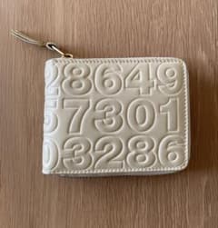 COMME des GARCONS 二つ折り財布のサムネイル