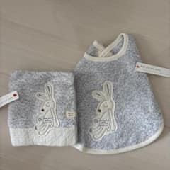 今治タオル　ウサギ刺繍のスタイとタオルのセットのサムネイル