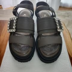 DIANA ビジューサンダル 23cmのサムネイル