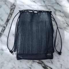 【美品】5525gallery×PORTER フリンジ巾着ショルダーバッグ黒 美品】5525gallery×PORTER フリンジ巾着ショルダーバッグ黒 - メルカリ