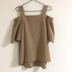 Avan Lily  のオフショルのサムネイル
