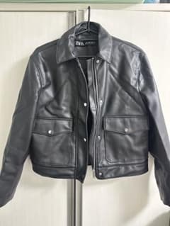 ZARA ブラック レザー ライダースジャケットのサムネイル