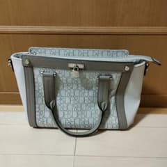 ピンキーアンドダイアン　ハンドバッグ　PDのサムネイル