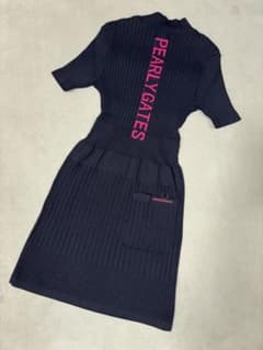 超美品）パーリーゲイツ、モックネック、ニットワンピース、ブラック色