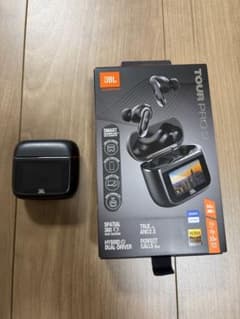 JBL TOUR PRO 3 ワイヤレスイヤホン ブラックのサムネイル