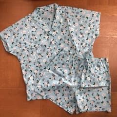 【AOI様専用 】ユニクロ ソフトストレッチパジャマのサムネイル